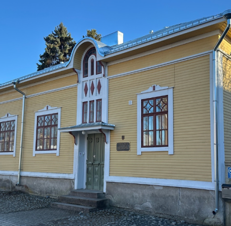 Historiallinen keltainen talo, Taidetalo RaumArs